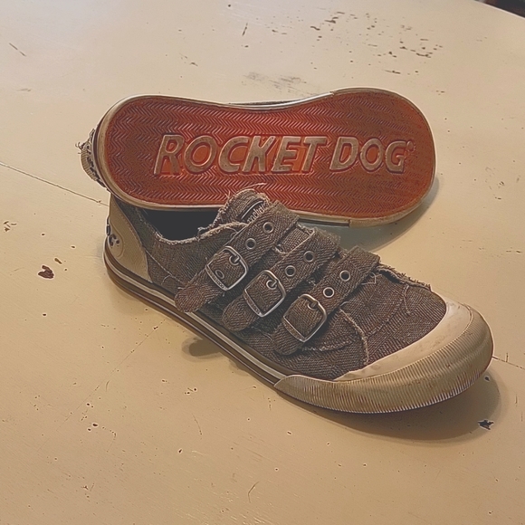 Rocket Dog Shoes Rocket Dog Tennis Shoes Poshmark